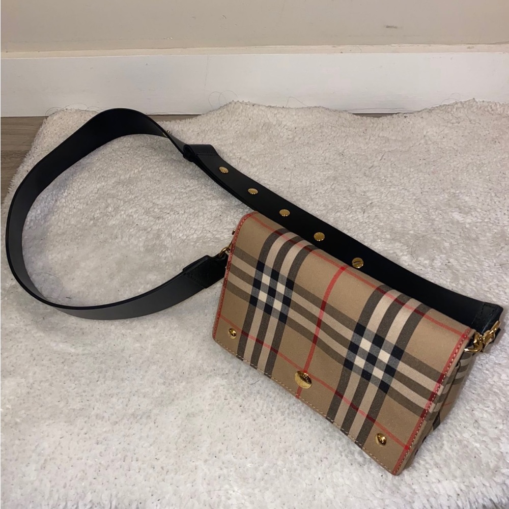 Burberry Bag - Picture 5 of 5